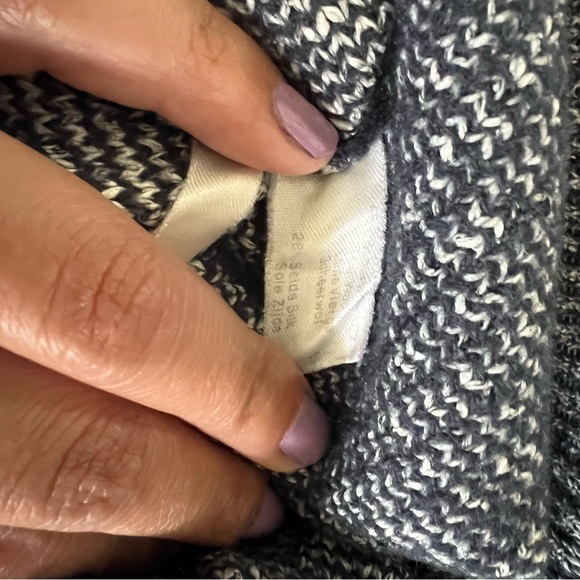 Vintage Hugo boss sweater - Picture 4 of 7